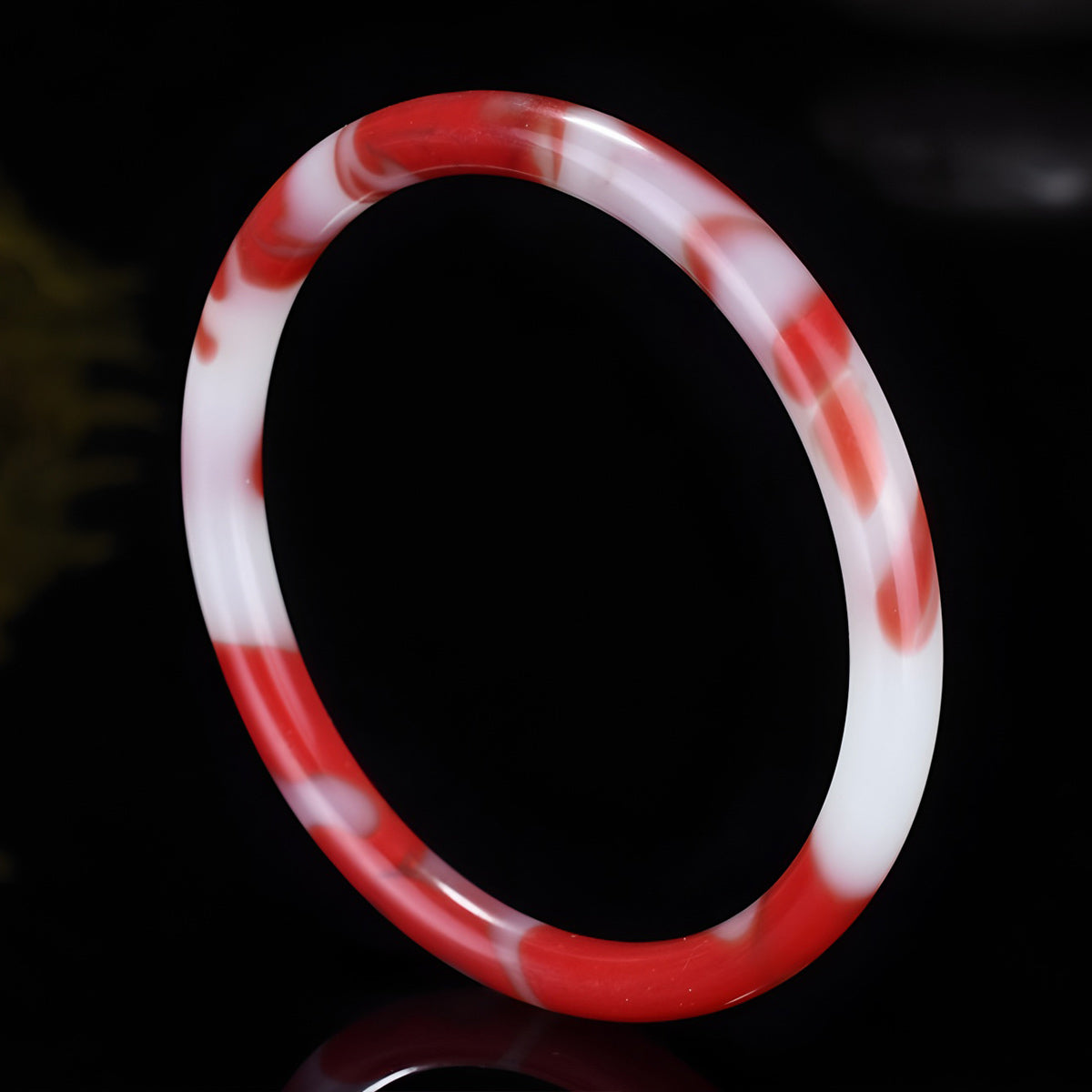 Red and white striped jade bracelet
