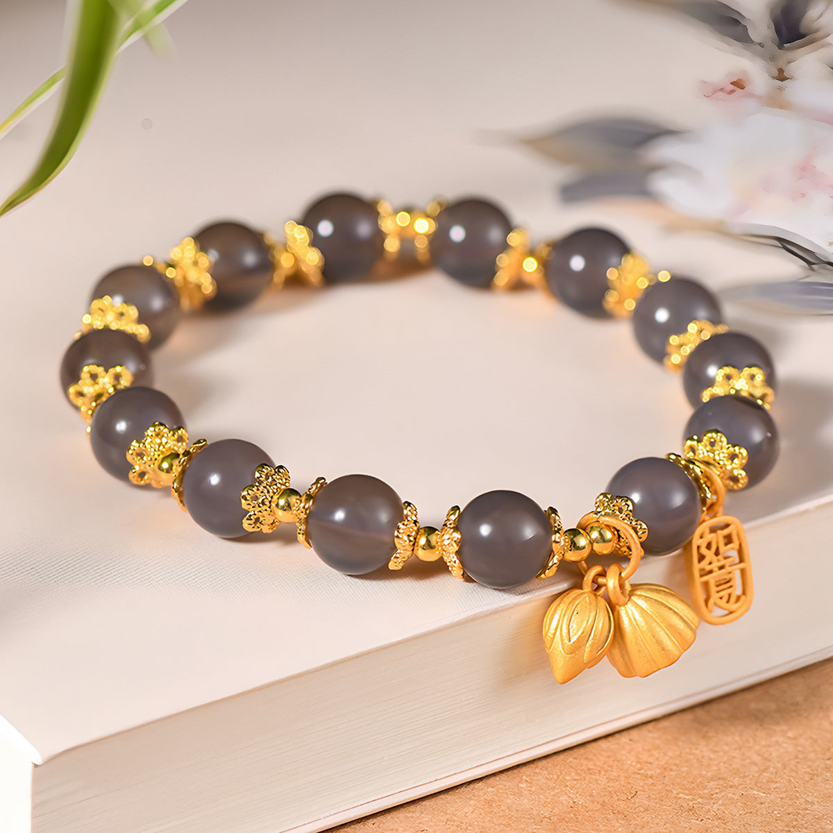 Natural Lime Agate Ruyi Jade Beaded Bracelet（Bead width 8mm）